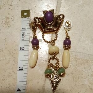 Amazing brooch with matching earrings